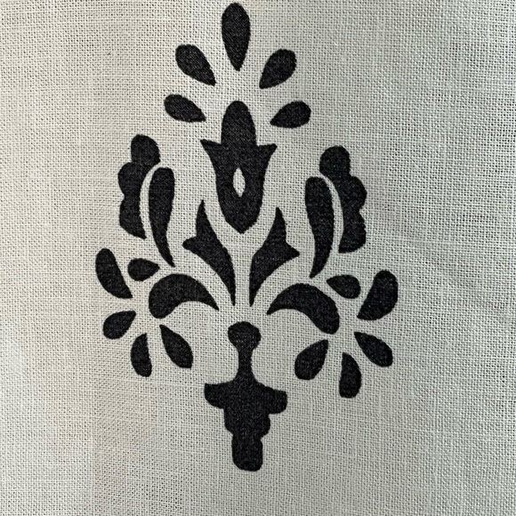 Anne Carson Linen Blend Sleeveless Blouse Size Medium White/Black Print Coastal - Picture 4 of 12